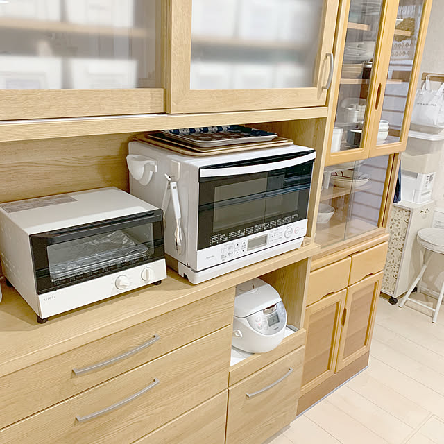Minoriの-FARGO 公式 電源タップ おしゃれ デザイン OAタップ コンセント 延長ケーブル 木目調 インテリア 安全 部屋 雷サージ  1.5m AC4個口 ナチュラル 延長コード SALEの家具・インテリア写真