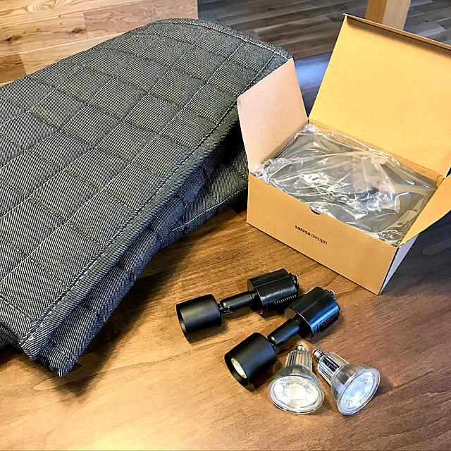 HAMUSUKEの-【最大1,500円OFFクーポン配布中】 キッチンマット 240cm 240×45 洗える おしゃれ 北欧 キルト ラグ マット ラグマット 滑り止め 台所マット キルティング シンプル レトロ モダン 西海岸 人気 デニム 綿 100％ 無地 キッチン 台所の家具・インテリア写真
