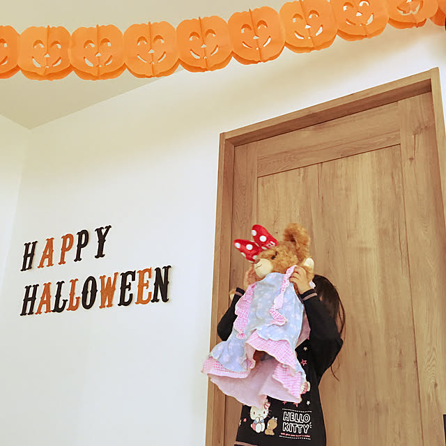 リビング/お気に入りのドア❤️/ノダアートクチュール/ハロウィンガーランド/壁面飾り...などのインテリア実例 - 2018-10-23 13:55:23