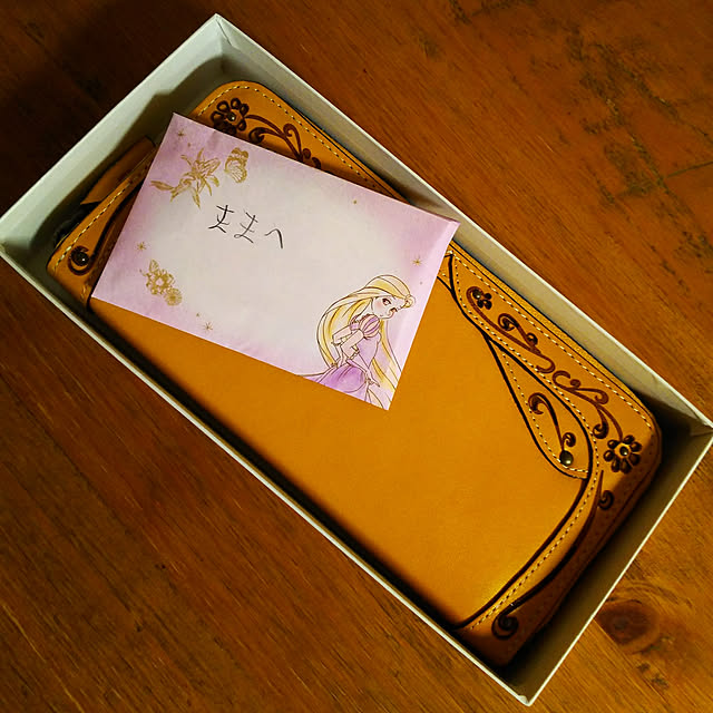 机/誕生日/誕生日プレゼントにもらいました♪/財布/手紙...などのインテリア実例 - 2019-01-28 23:02:48
