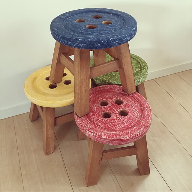 ボタンスツールのおすすめ商品とおしゃれな実例 ｜ RoomClip