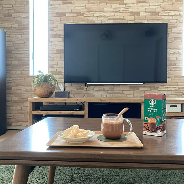 レンガ風壁紙/ヤシの実鉢/フェイクグリーン/プレミアムミックス/カフェモカ...などのインテリア実例 - 2022-04-19 11:35:34