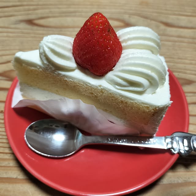 机/結婚記念日/ショートケーキ/記録用です(*´ｪ｀*)のインテリア実例 - 2024-09-01 20:12:13