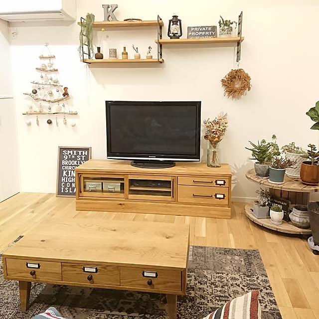 クラッシュゲートのテレビボードのおすすめ商品とおしゃれな実例 クラッシュゲートのテレビボードのおすすめ商品とおしゃれな実例