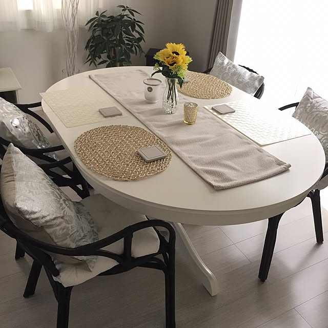 IKEA伸長式ダイニングテーブルのおすすめ商品とおしゃれな実例 IKEA伸長式ダイニングテーブルのおすすめ商品とおしゃれな実例