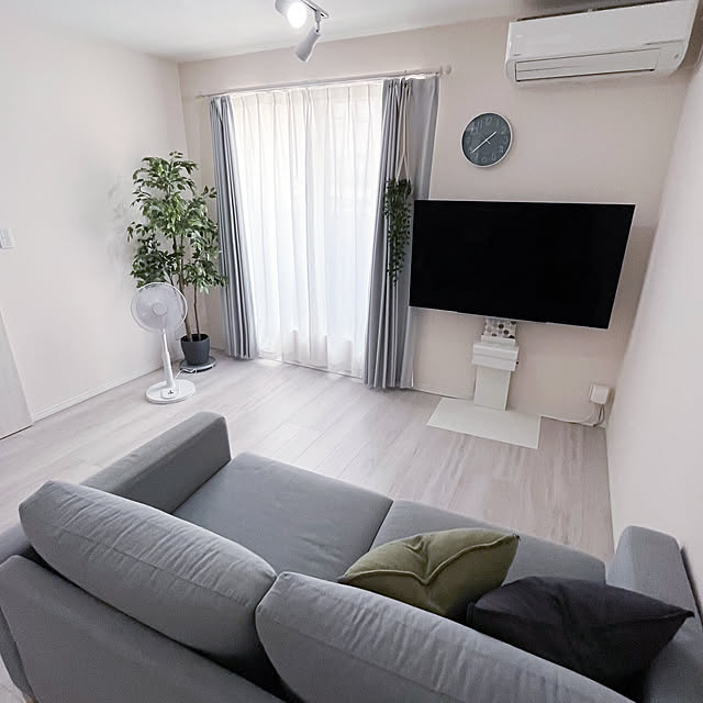 テレビ周り/夏の暮らし準備/IKEA/ソファ/扇風機...などのインテリア実例 - 2025-06-02 14:13:37