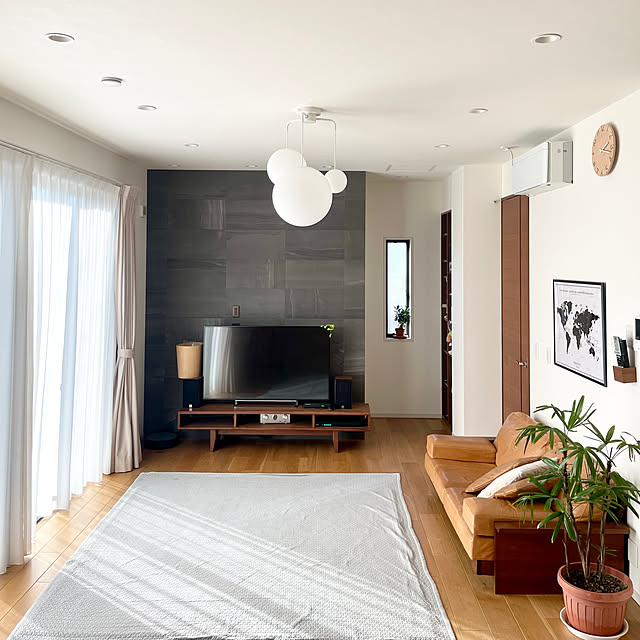 部屋全体/イブル/観葉植物/お部屋を広く見せる工夫/シンプルインテリア...などのインテリア実例 - 2024-12-10 21:34:43