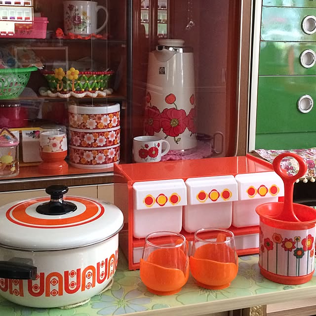 食器棚 レトロポップのおすすめ商品とおしゃれな実例 食器棚 レトロポップのおすすめ商品とおしゃれな実例