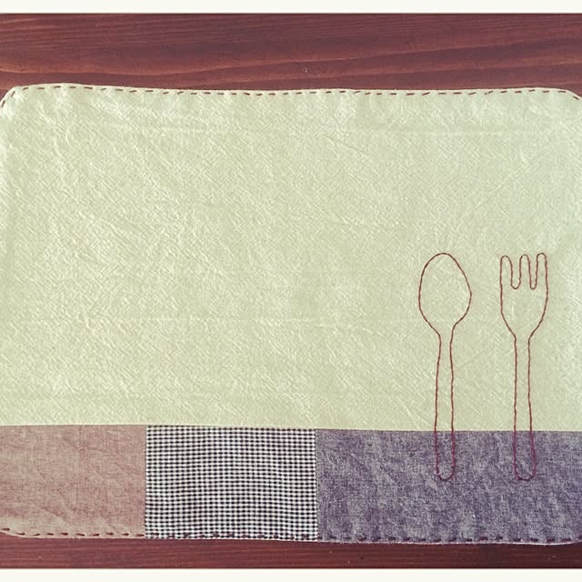 刺繍 ランチョンマット手作りのおすすめ商品とおしゃれな実例 刺繍 ランチョンマット手作りのおすすめ商品とおしゃれな実例