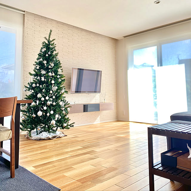 ニトリ クリスマスツリー210㎝のおすすめ商品とおしゃれな実例 ニトリ クリスマスツリー210㎝のおすすめ商品とおしゃれな実例