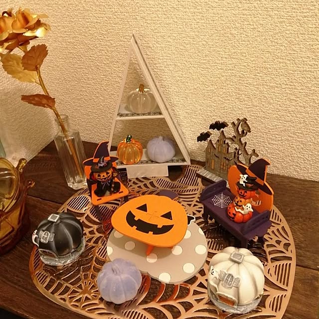 セリア ハロウィン 2023の商品を使ったおしゃれなインテリア実例
