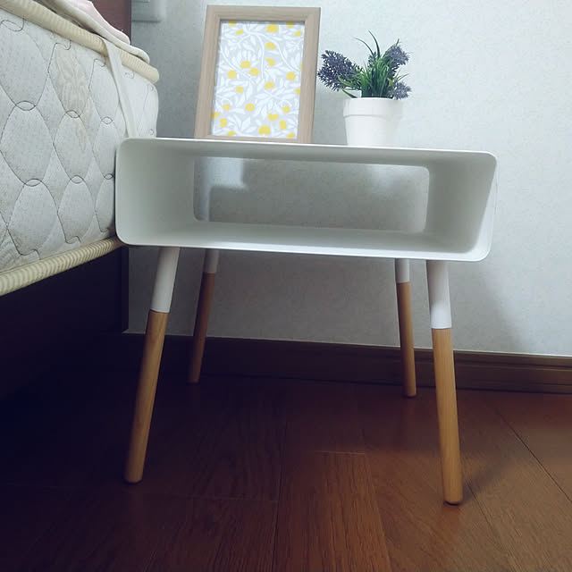ベッド周り/おうち見直しキャンペーン/RoomClipショッピング/サイドテーブル/生活感をなくす努力...などのインテリア実例 - 2022-01-24 13:26:35