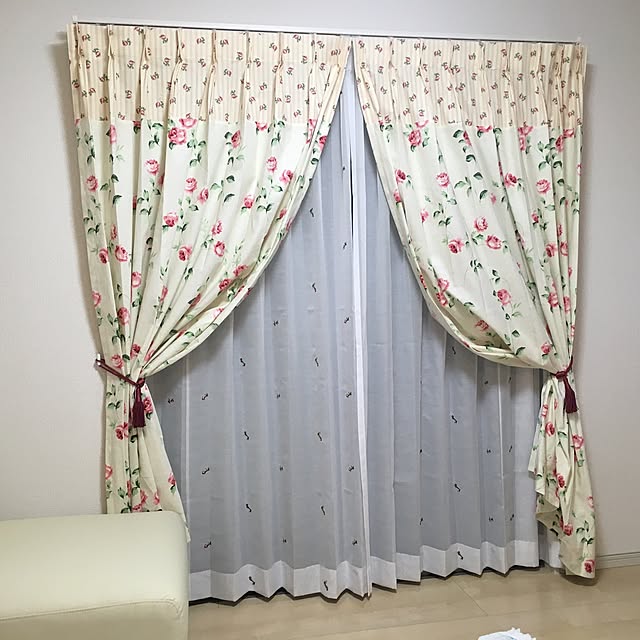 ローラアシュレイのカーテンのおすすめ商品とおしゃれな実例 ローラアシュレイのカーテンのおすすめ商品とおしゃれな実例