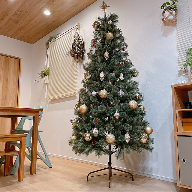 ニトリ クリスマスツリー180cmのおすすめ商品とおしゃれな実例 ニトリ クリスマスツリー180cmのおすすめ商品とおしゃれな実例