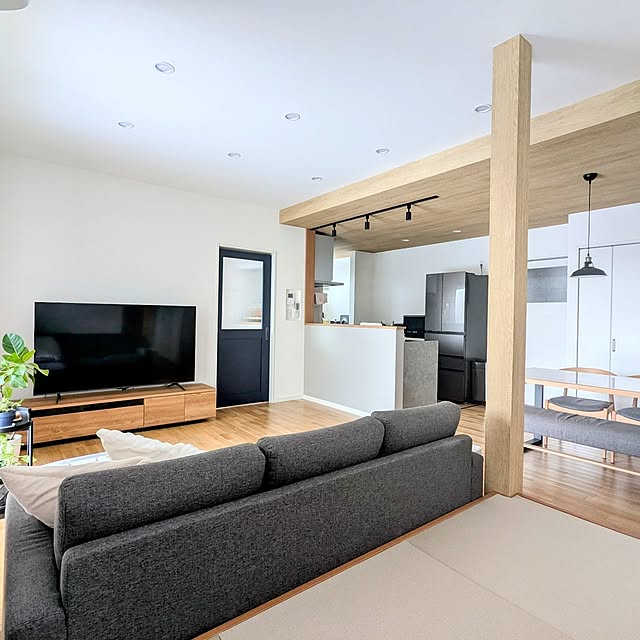 部屋全体/リビング/すっきり暮らす/シンプルな暮らし/リクシルのドア...などのインテリア実例 - 2025-04-01 22:17:50