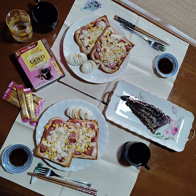 机/朝活/コーヒータイム/リラックスタイム/コーヒーのある暮らし...などのインテリア実例 - 2025-06-07 15:23:33