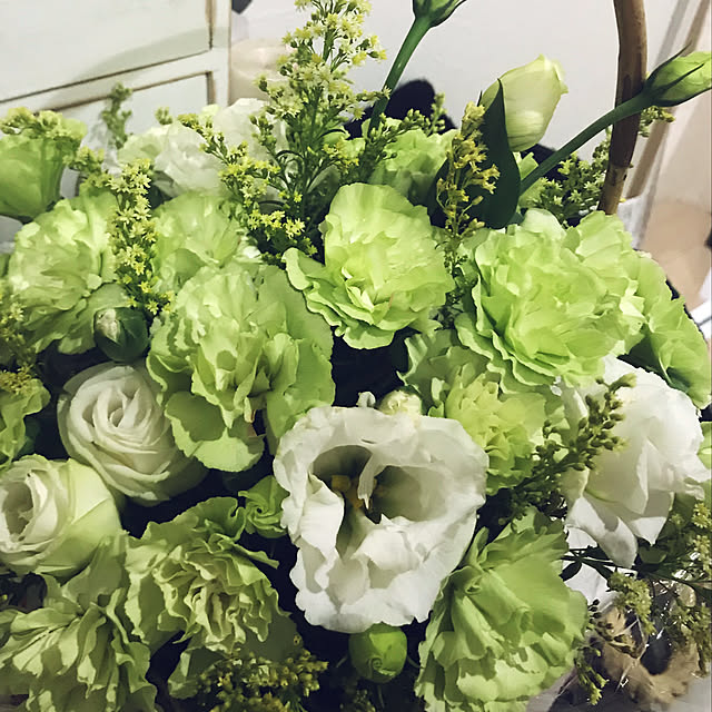 greenの花も好き/なんとなくそれっぽく/カゴバスケット/フラワーアレンジ/切花...などのインテリア実例 - 2021-02-01 14:54:09