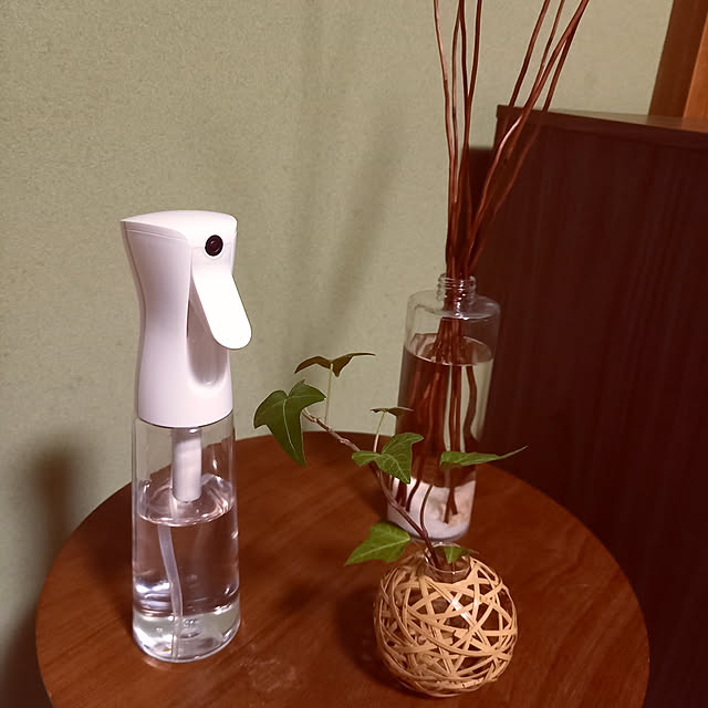 rhuのカインズ-カインズ(CAINZ) スプレーボトル 350ml 高機能スプレー マイクロミスト 連続ミスト 日本製 噴霧 極細ミスト 加湿 清掃 園芸 美容 ヘアケア 霧吹きの家具・インテリア写真