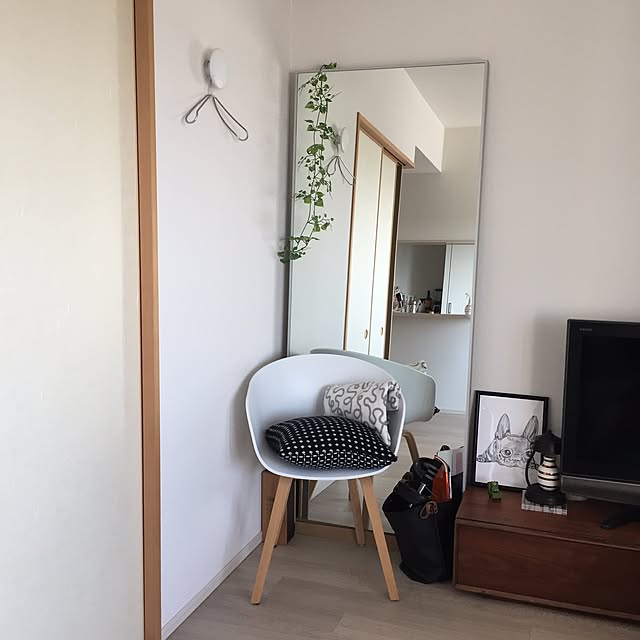 IKEA 大型ミラーのおすすめ商品とおしゃれな実例 | RoomClip IKEA 大型ミラーのおすすめ商品とおしゃれな実例 | RoomClip