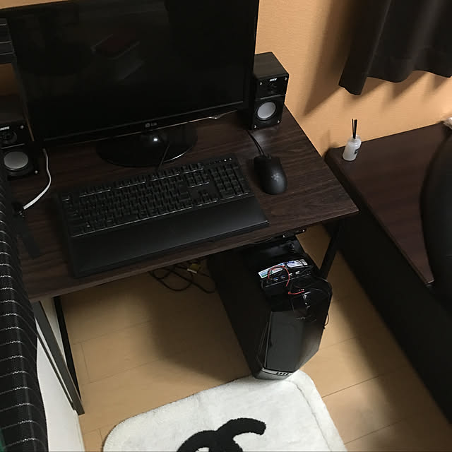 机のインテリア実例 - 2019-04-18 19:38:24