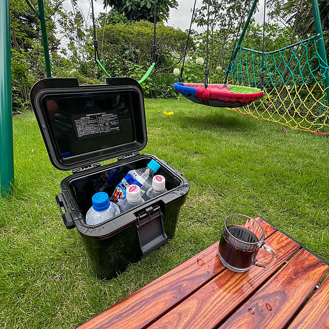 庭の冷蔵庫として/アイスコーヒーはじめました/梅雨です。寒いです。/かわいい/クーラーボックス...などのインテリア実例 - 2024-07-11 16:25:09