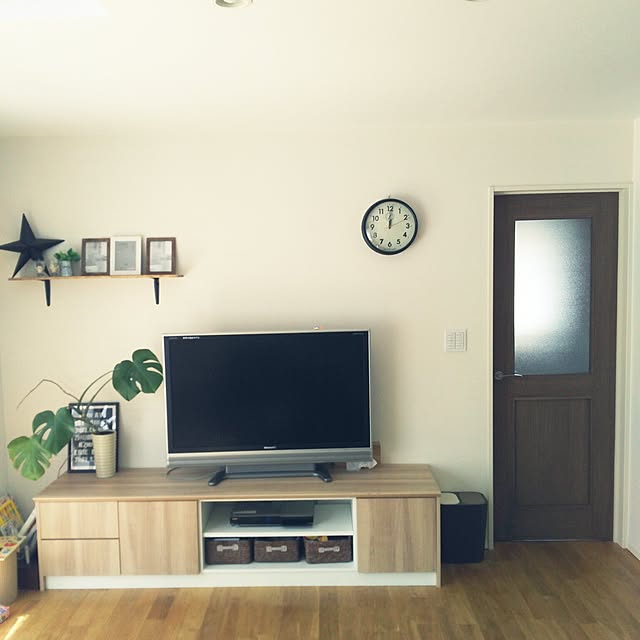 部屋全体/シンプルにしたい/かっこかわいいが好き♡/無垢の家具/塩系インテリアに憧れる...などのインテリア実例 - 2016-07-06 12:01:43