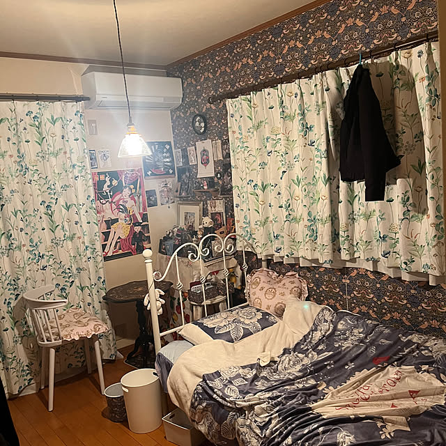 部屋全体/雑貨/アンティーク/100均/ポストカード...などのインテリア実例 - 2025-03-18 23:17:16