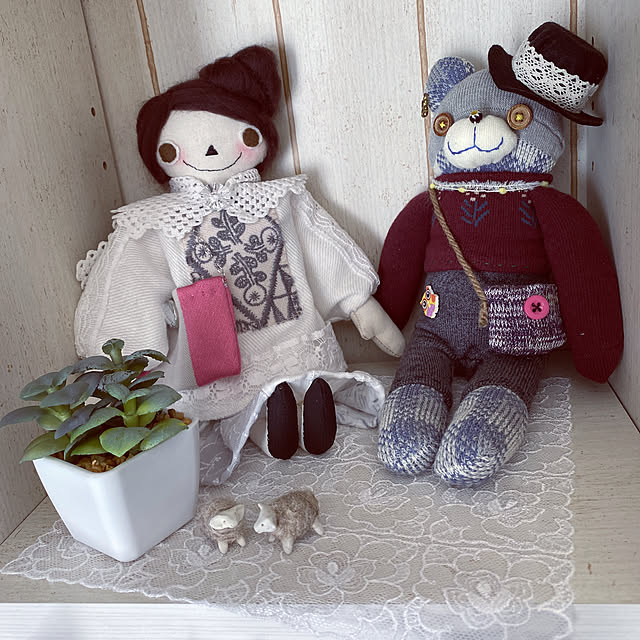 ミナペルホネン＊ハンドメイド＊ぬいぐるみ＊うさこのお雛様①