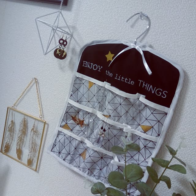 壁/天井/ハンドメイドアクセサリー/白✕黒✕ゴールド/ピアス/カメラマークを消したくて...などのインテリア実例 - 2016-12-06 18:27:08