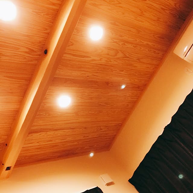 壁/天井/柱むき出し/ダウンライト/珪藻土の壁/ベッドルーム天井...などのインテリア実例 - 2017-06-03 22:23:41