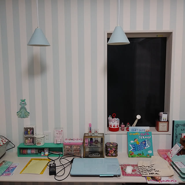 机のインテリア実例 - 2019-05-04 23:50:25