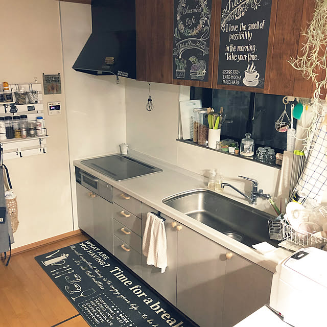 CoffeeHouseのニトリ-お手入れ簡単 水拭きできる キッチン用クッションフロアマット ワイドサイズ(レター GY 60X220) の家具・インテリア写真