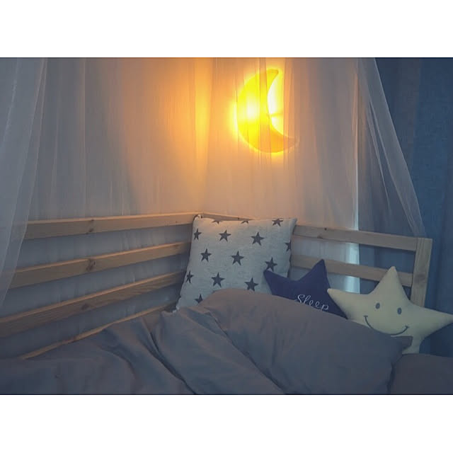 ベッド周り/coucou/間接照明のある暮らし/星クッション/IKEA...などのインテリア実例 - 2018-06-20 15:17:11