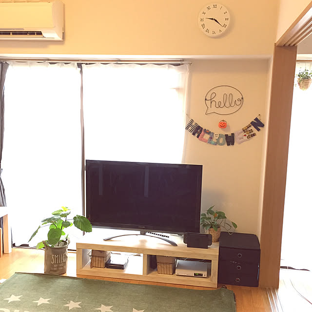 部屋全体/ダイソーリメイクシート/リメイクシート/模様替えしました/テレビ台...などのインテリア実例 - 2017-09-13 09:29:42