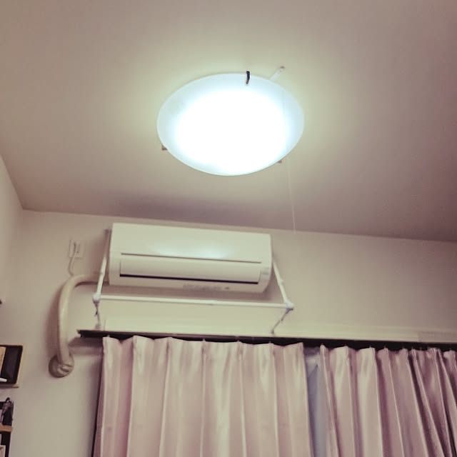 ANTENNAのsiroca-siroca シロカ 除湿器 衣類乾燥除湿機 除湿量7.6L デシカント パワフル除湿 速乾 2000ml大容量 乾きムラ 生乾き臭 湿気 冬場の結露対策 スタイリッシュ SDD-7D151の家具・インテリア写真