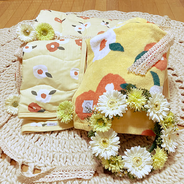 部屋全体/寝具セット/しまむら/フェイクフラワー/ありがとうございます♡...などのインテリア実例 - 2024-07-30 17:12:51