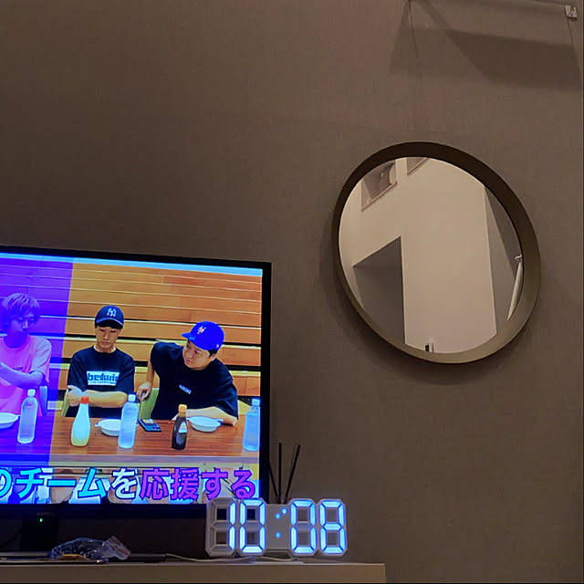 BobのHaolong-Haolong LED 壁掛け デジタル時計 - 3D 立体 wall ウォール clock アラーム機能付き 置き時計 ホワイトの家具・インテリア写真