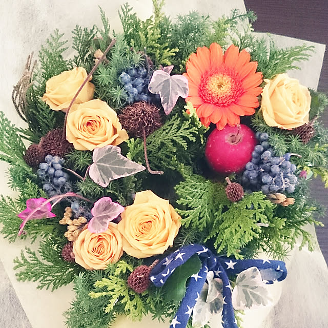 リビング/クリスマスアレンジメント/生花リース/いいね！ありがとうございます♪/コメントありがとうございます♡のインテリア実例 - 2018-12-13 10:57:55