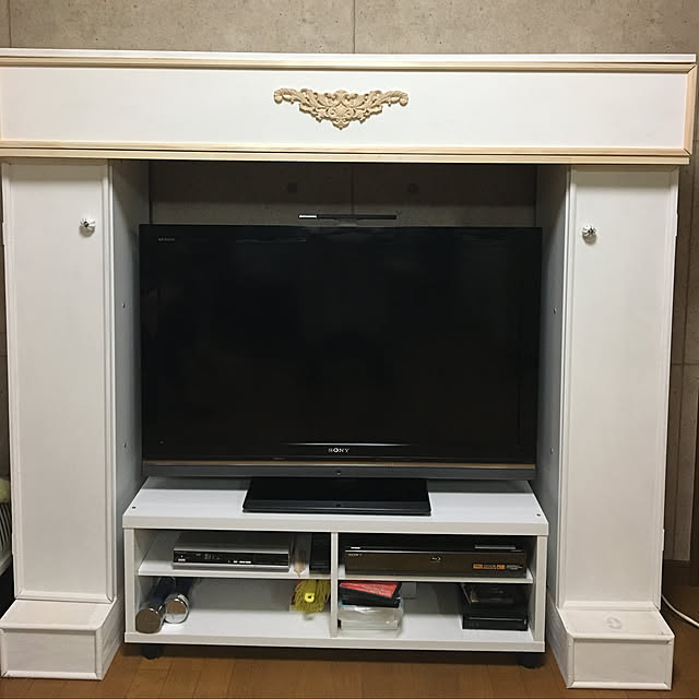 DIY マントルピース風TV台のインテリア・手作りの実例 DIY マントルピース風TV台のインテリア・手作りの実例