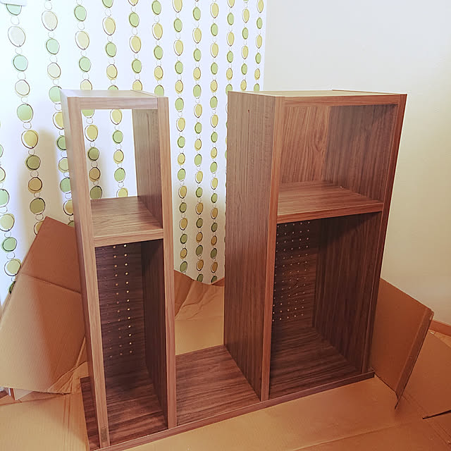 akeの佐藤産業-伸長式 ラック Reilly 高さ 88cm タイプ シェルフ シンプル 北欧 ブラウン ホワイト ナチュラル 木製 おしゃれ 即日出荷可能の家具・インテリア写真