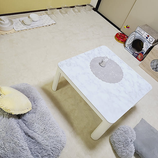 部屋全体/絨毯/ねこと暮らす。/AWESOME STORE/大理石調インテリアシートのインテリア実例 - 2021-05-15 17:40:22