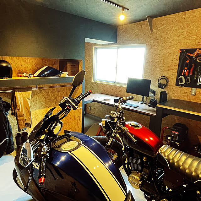 ハンドメイド/塗床/バイク小屋/デスクDIY/DIY...などのインテリア実例 - 2022-03-04 23:16:05