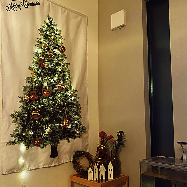 クリスマスリースハンドメイド/クリスマスリース/タペストリーツリー/インテリア/クリスマスディスプレイ...などのインテリア実例 - 2021-12-05 23:09:36