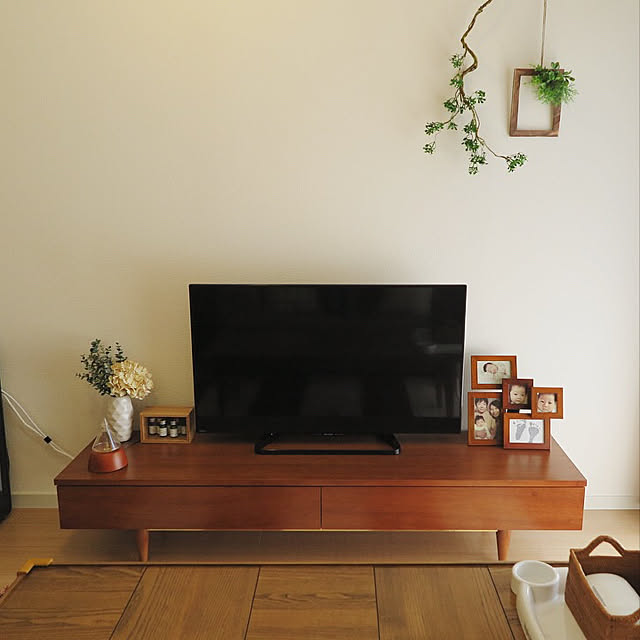 ACME FURNITURE アクメファニチャー TRESTLES TV-BOARD LOW トラッセル テレビボード テレビ台 無垢 ロータイプ  ウォルナット ウッド 木製 アメリカン完成品 - 通販 | 家具とインテリアの通販【RoomClipショッピング】