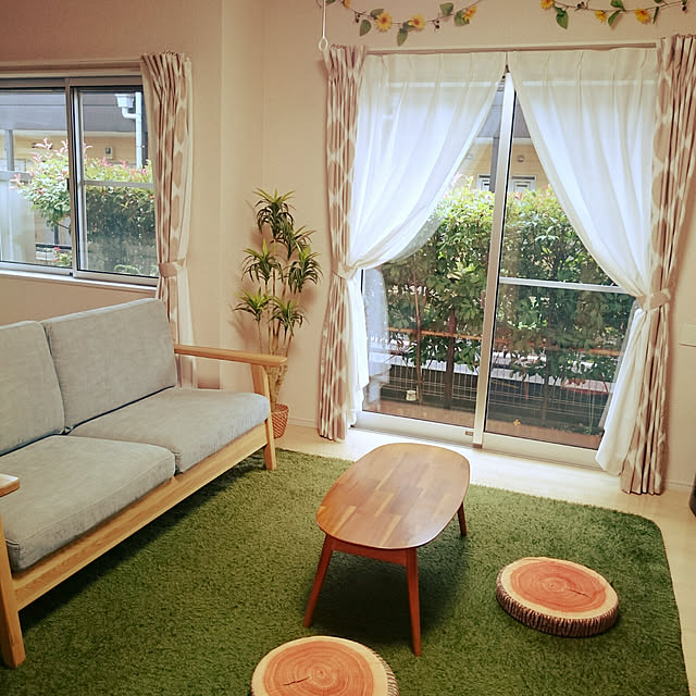 cocoraの-木目の美しい相思木 折れ脚テーブル 幅90 【送料無料】 かわいい 折れ脚ローテーブル 折れ足テーブル 安い 激安 おしゃれ 折れ足 センターテーブル 折りたたみ リビングテーブル 小さいテーブル 楕円形 オーバルの家具・インテリア写真