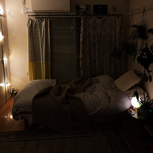 夜の寝室のインテリア実例 ｜ RoomClip（ルームクリップ）