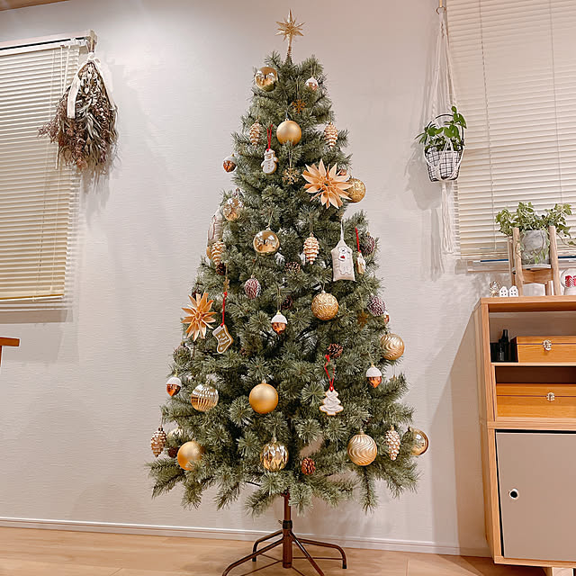 クリスマスツリー 飾り ベル 鈴 ひまわり 青い空 白い雲 クリスマスツリー 飾り ベル 鈴 ひまわり 青い空 白い雲