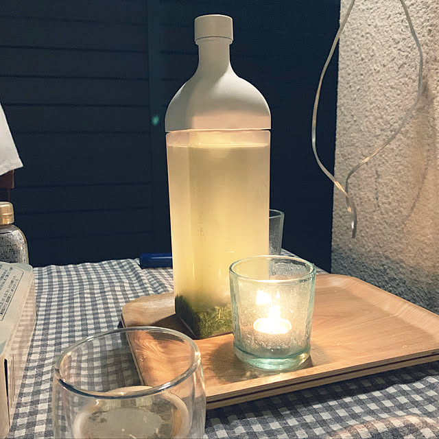 TomtokumakoのHARIO-HARIO(ハリオ) カークボトル 1200ml ホワイト 樹脂製 縦横 ピッチャー 茶こし付き 日本製 KAB-120-Wの家具・インテリア写真