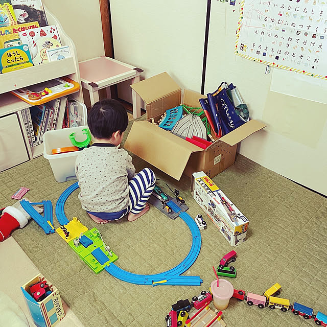 男の子のいる暮らし/おもちゃスペース/子どものいる暮らし/築古賃貸マンション/リビングのインテリア実例 - 2022-12-27 13:57:01