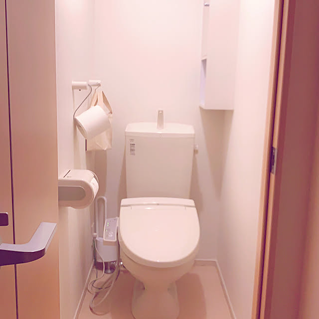 浮かせて収納/シンプルインテリア/サニタリー収納/トイレットペーパー収納/トイレインテリア...などのインテリア実例 - 2020-01-31 23:56:10